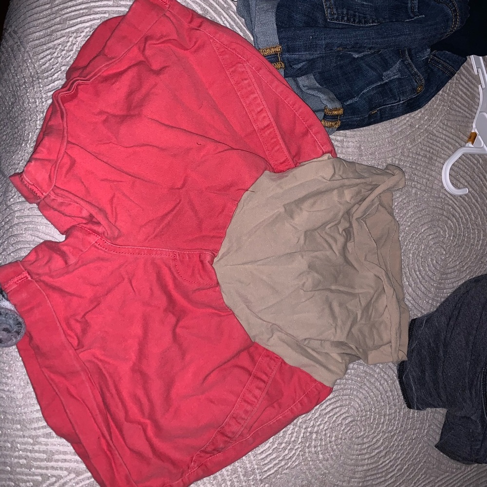 Maternity shorts